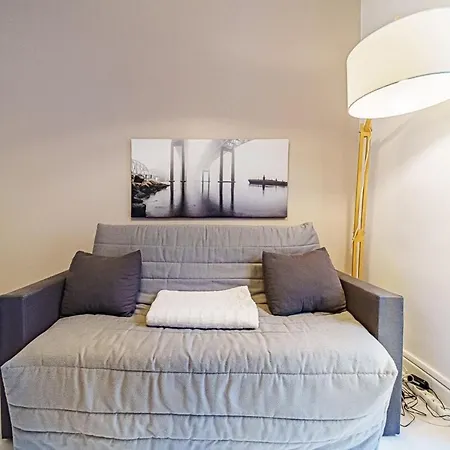 Appartement Le Petit Delore - 2 Personnes - 8 Lyon